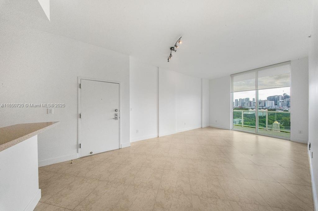 NORDICA CONDO - Residential