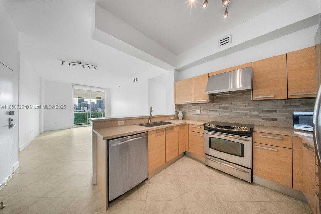 NORDICA CONDO - Residential