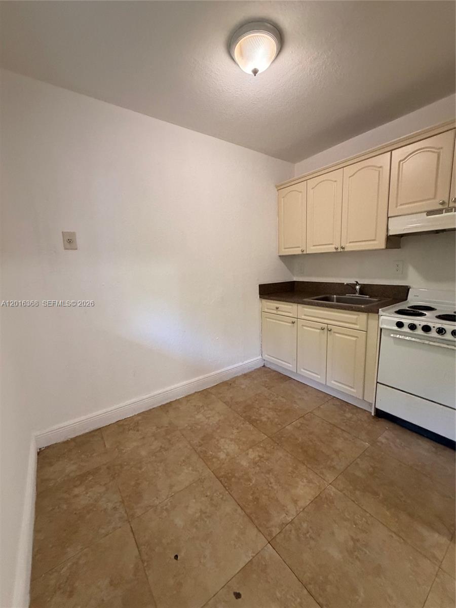 MIAMI NORTH - Residential Lease