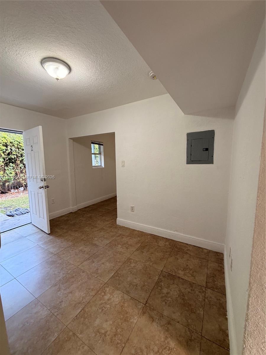 MIAMI NORTH - Residential Lease
