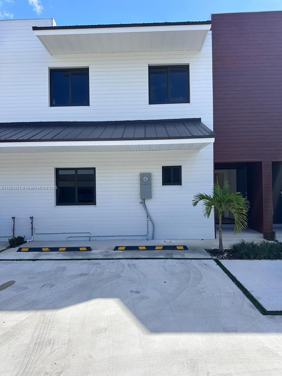 936 NW 10 STREET 5