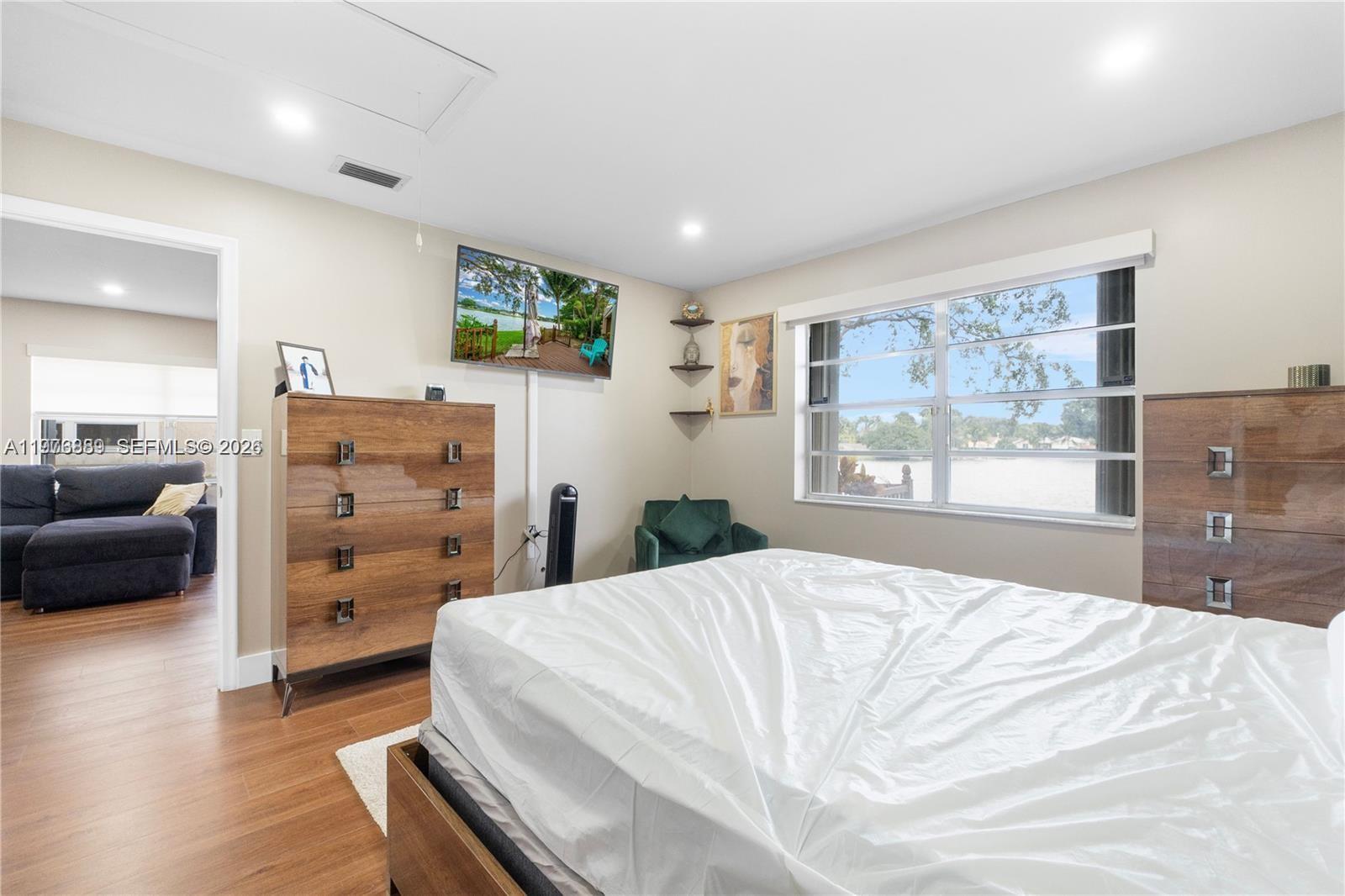 LAKEWOOD EAST SEC 1 - Residential