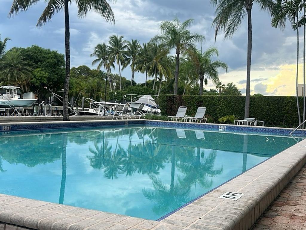 VECINO DEL MAR CONDO - Residential Lease