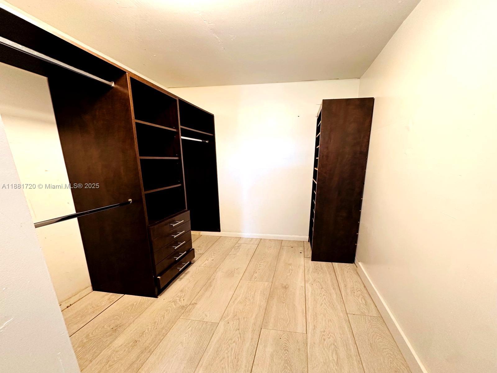 VECINO DEL MAR CONDO - Residential Lease