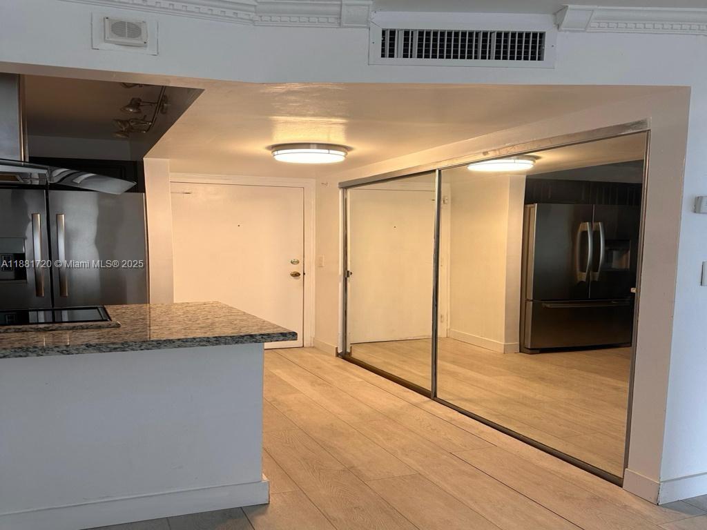VECINO DEL MAR CONDO - Residential Lease