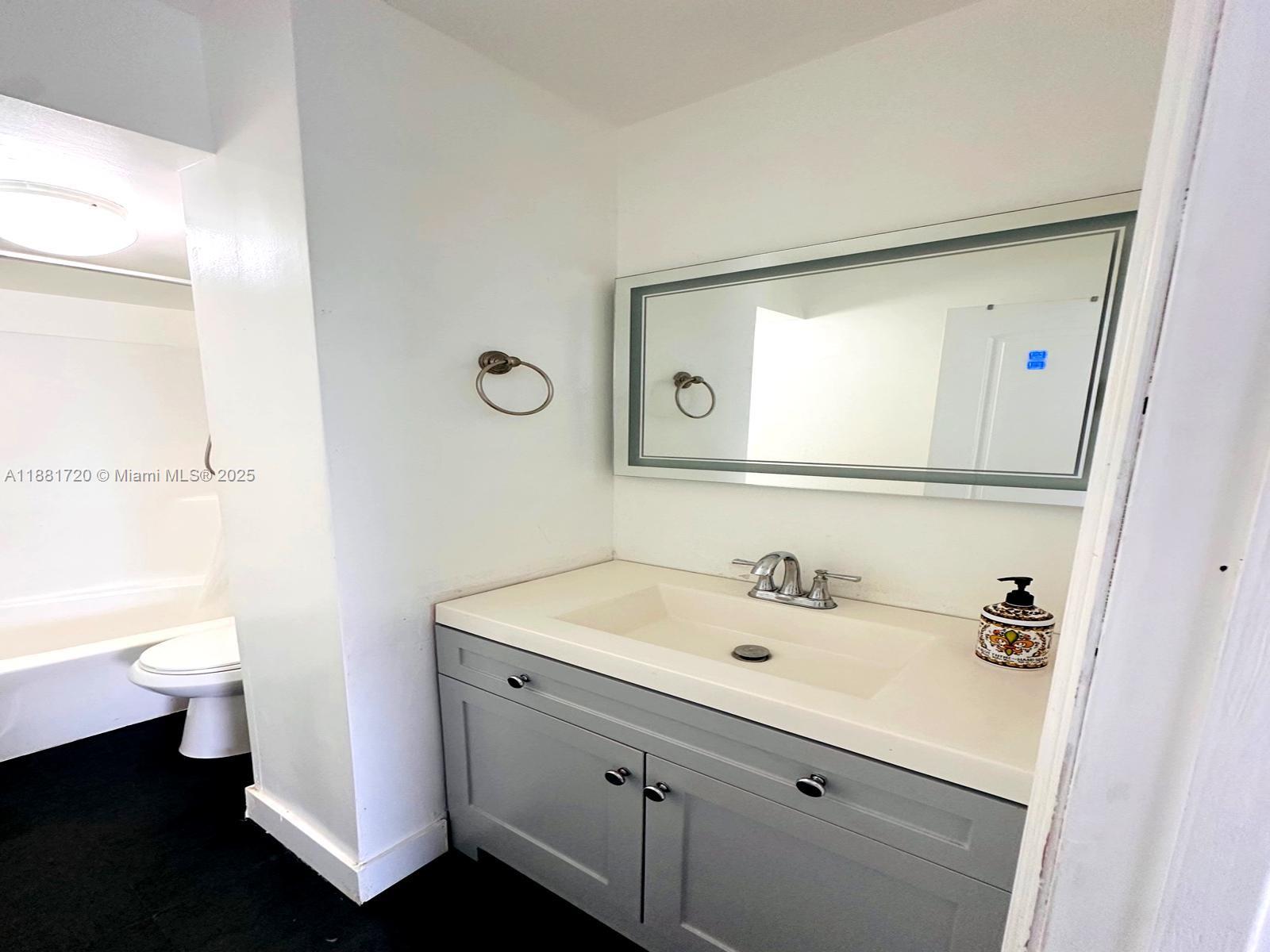 VECINO DEL MAR CONDO - Residential Lease