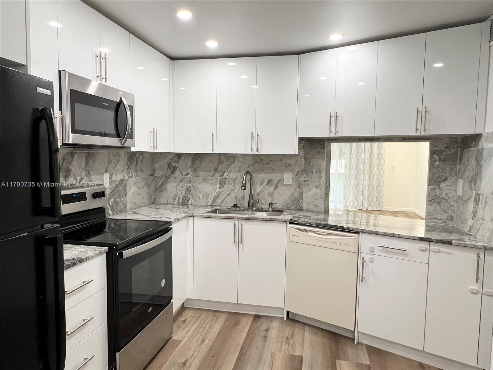 Property for Sale at 1750 Ne 191st St 111-2, Miami, Broward County, Florida - Bedrooms: 2 
Bathrooms: 2  - $225,000