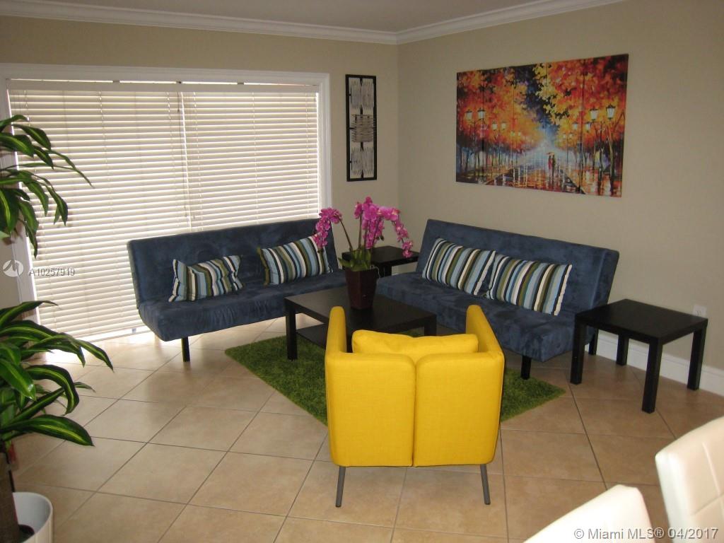 VILLAGE OF KINGS CREEK CO - Residential Lease