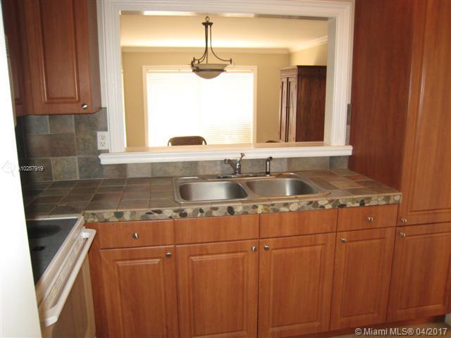 VILLAGE OF KINGS CREEK CO - Residential Lease