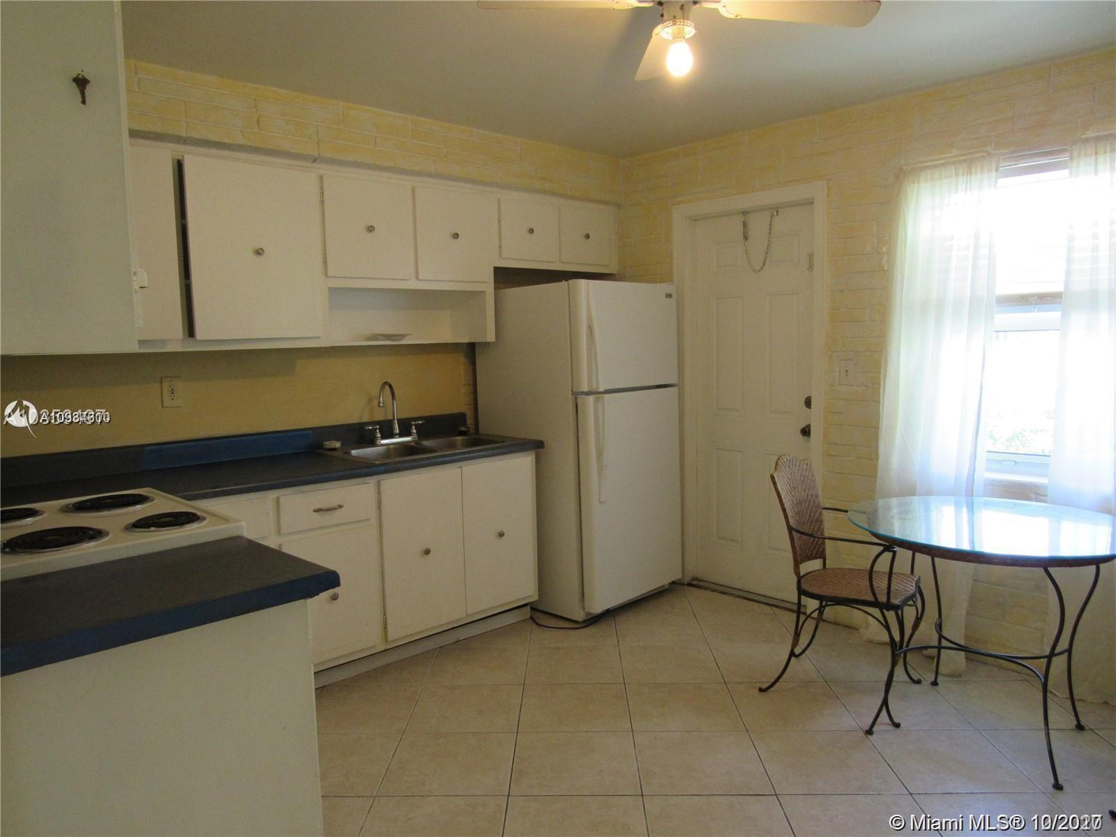 NORTH HOLLYWOOD - Residential Income