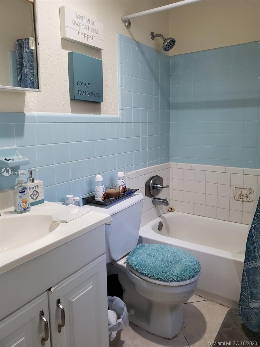 NORTH HOLLYWOOD - Residential Income