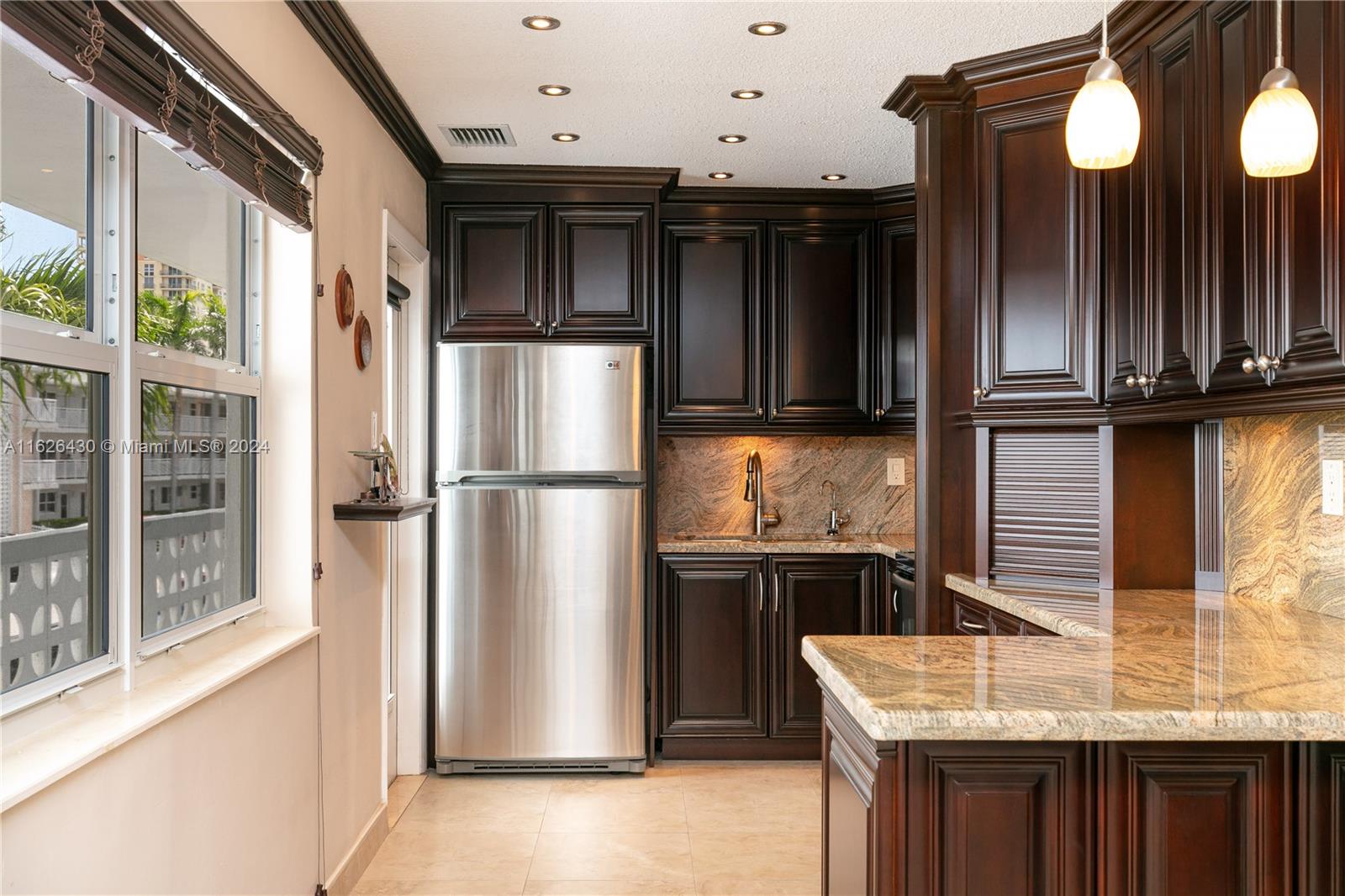 AMBASSADOR SOUTH CO-OP - Residential