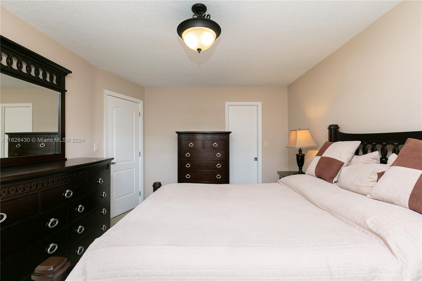 AMBASSADOR SOUTH CO-OP - Residential