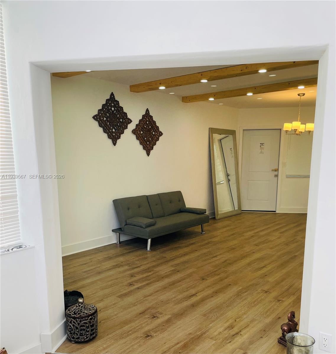 SKY LAKE GARDENS NO 4 CON - Residential