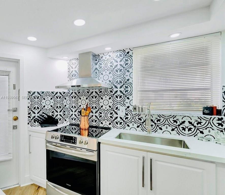 SKY LAKE GARDENS NO 4 CON - Residential