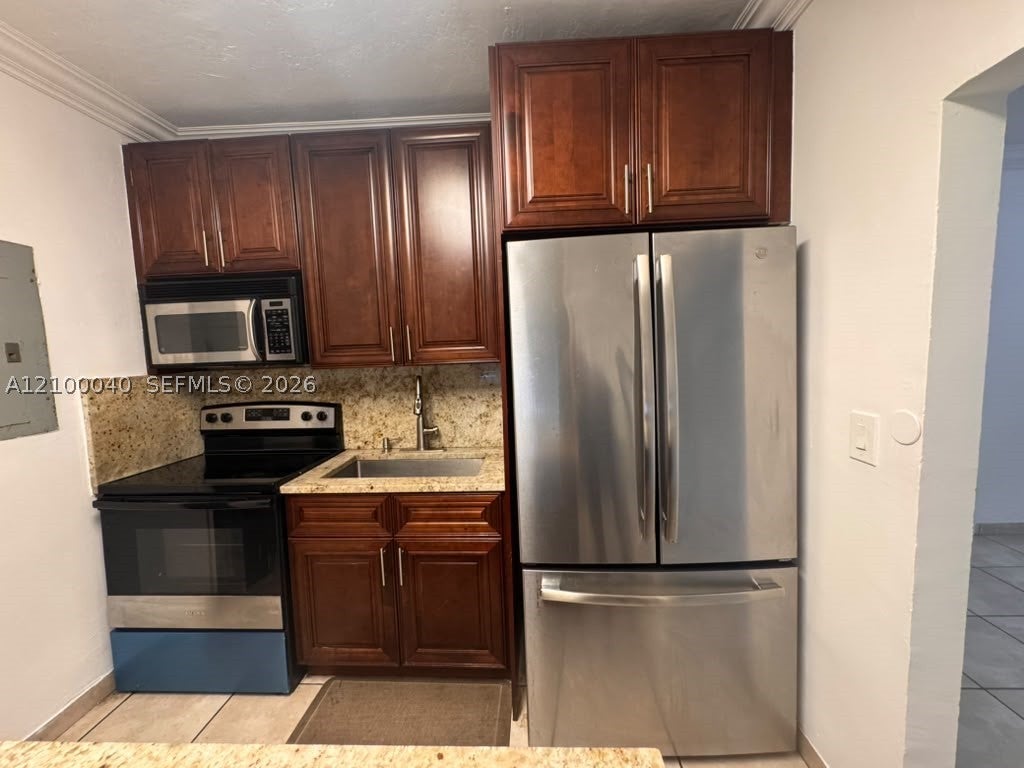 1071 NW 34th St 1