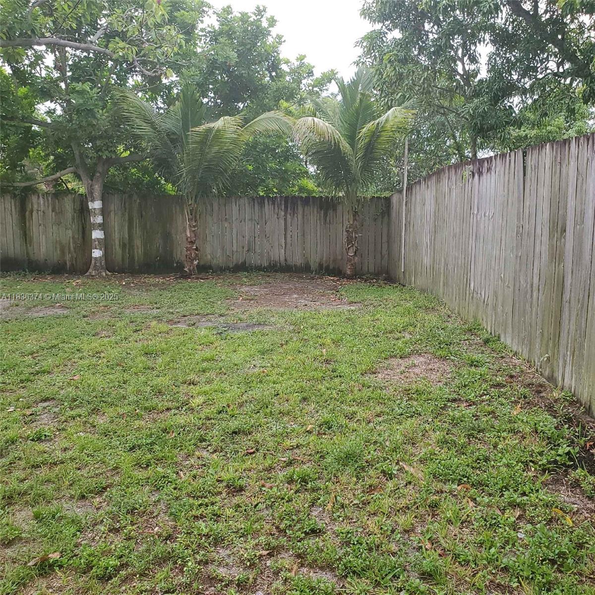 1160 NW 47th Ave, Lauderhill, FL, 33313/$428,000 3 1160 NW 47th Ave