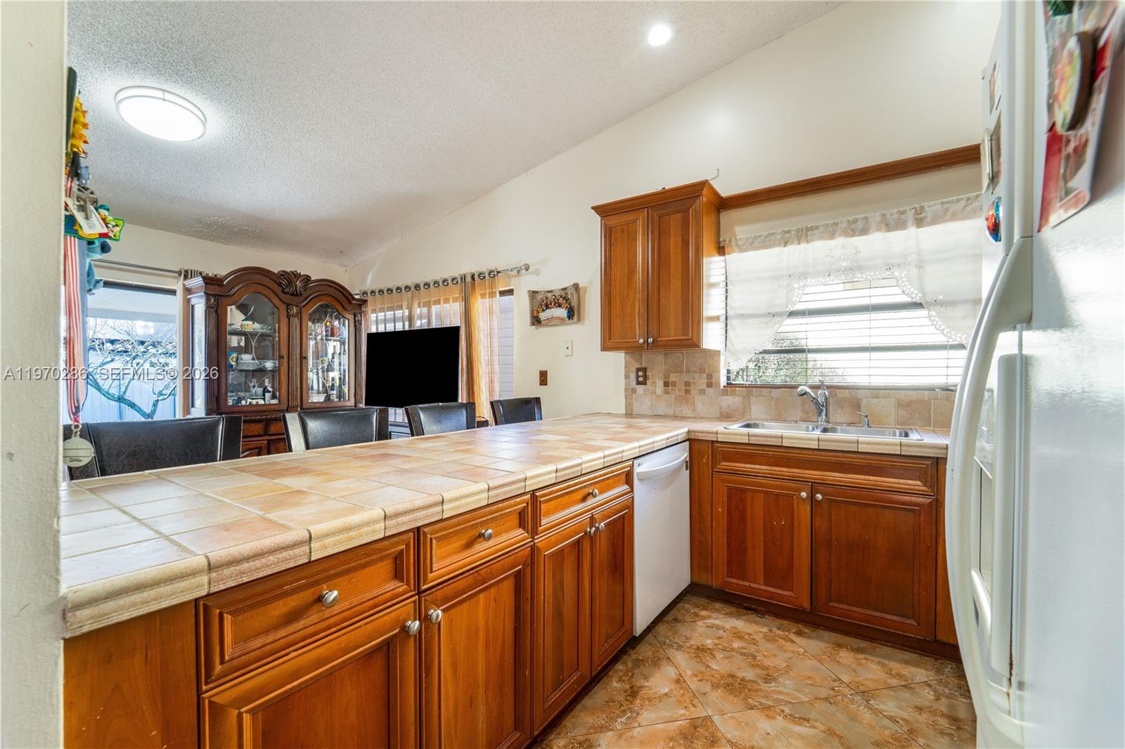 THE CEDARS OF KENDALL - Residential