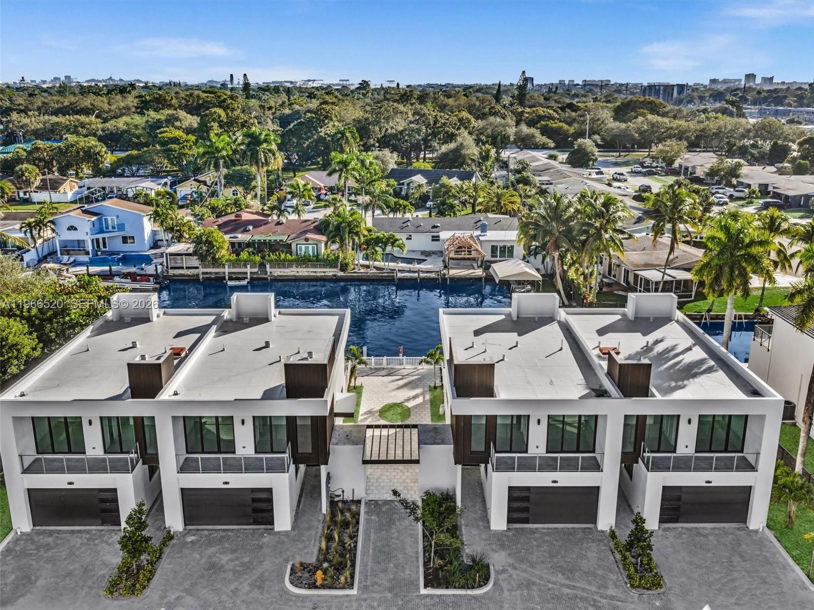 H20 DANIA BEACH - Residential