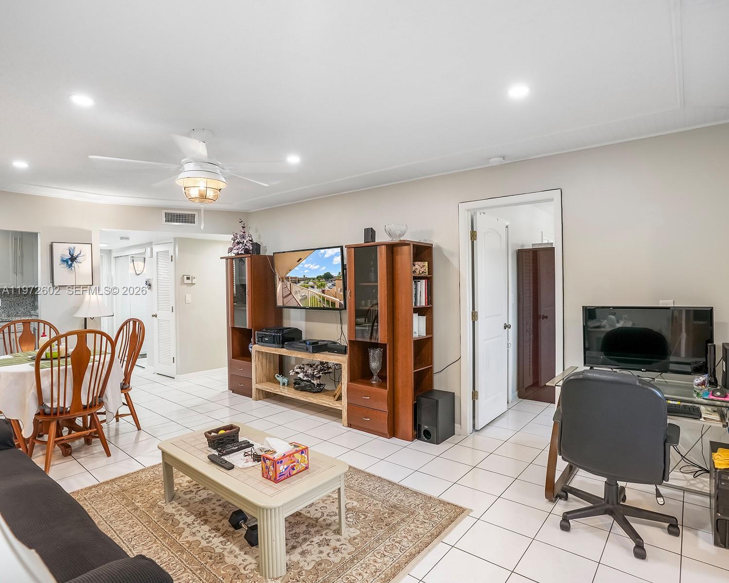 SUNRISE LAKES 88 CONDO - Residential