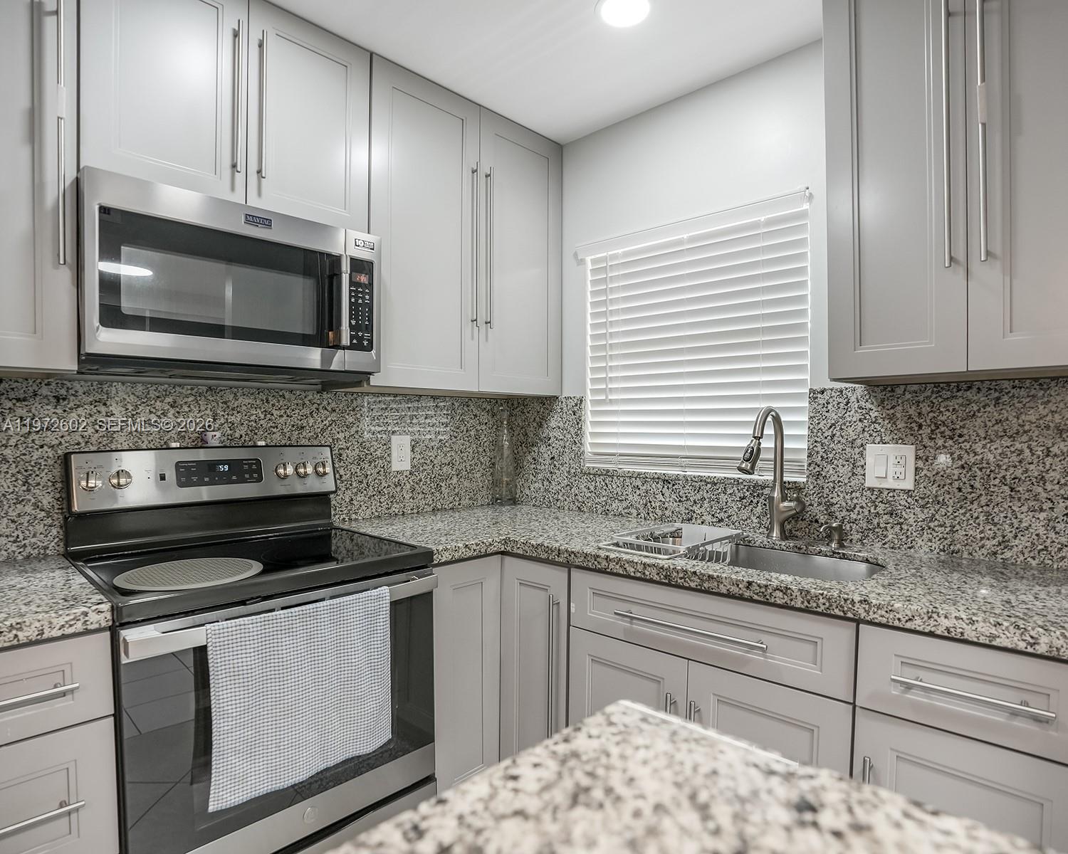 SUNRISE LAKES 88 CONDO - Residential