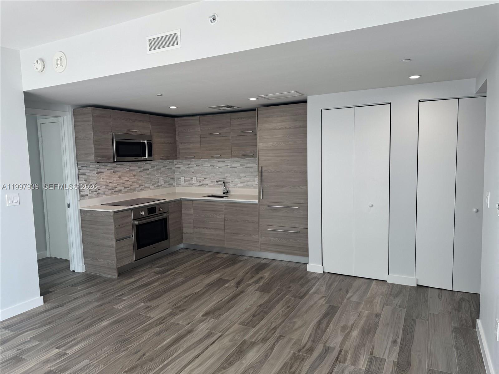 1300 S MIAMI AVENUE CONDO - Residential Lease