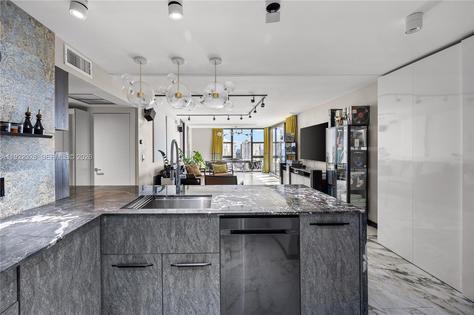 CORONADO CONDO- TOWER II - Residential