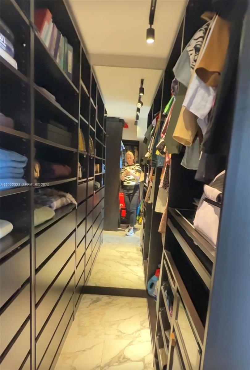 CORONADO CONDO- TOWER II - Residential