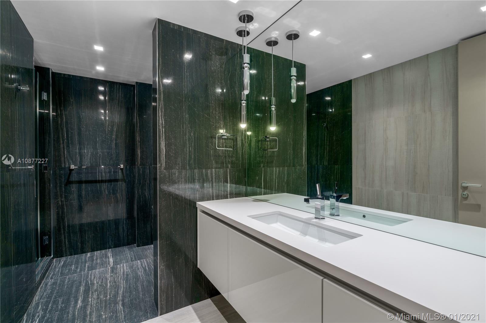 OCEANA BAL HARBOUR CONDO - Residential