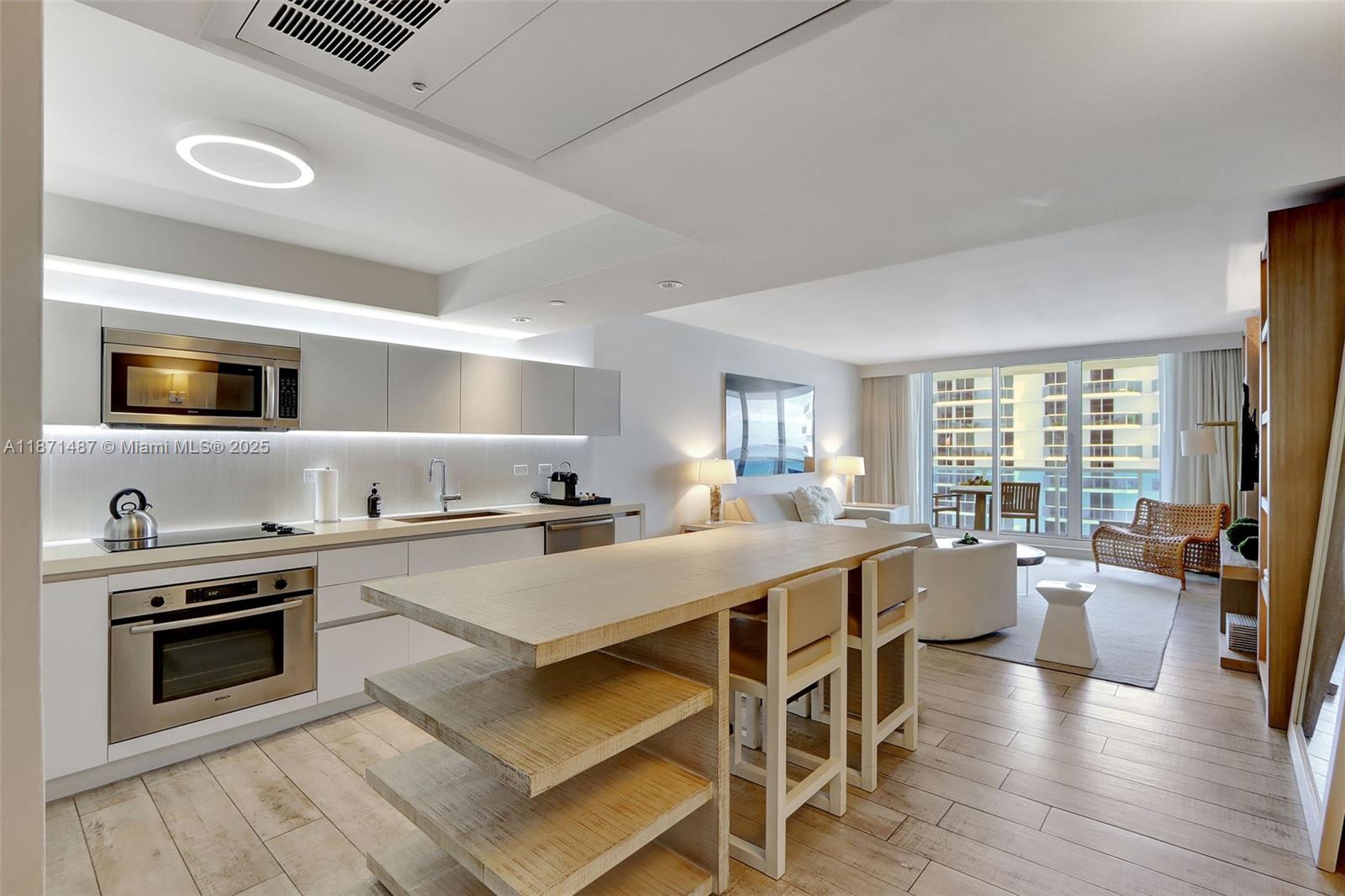 102 24th St 1213