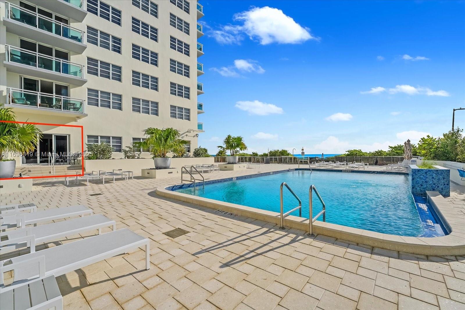 THE COLLINS CONDO - Residential