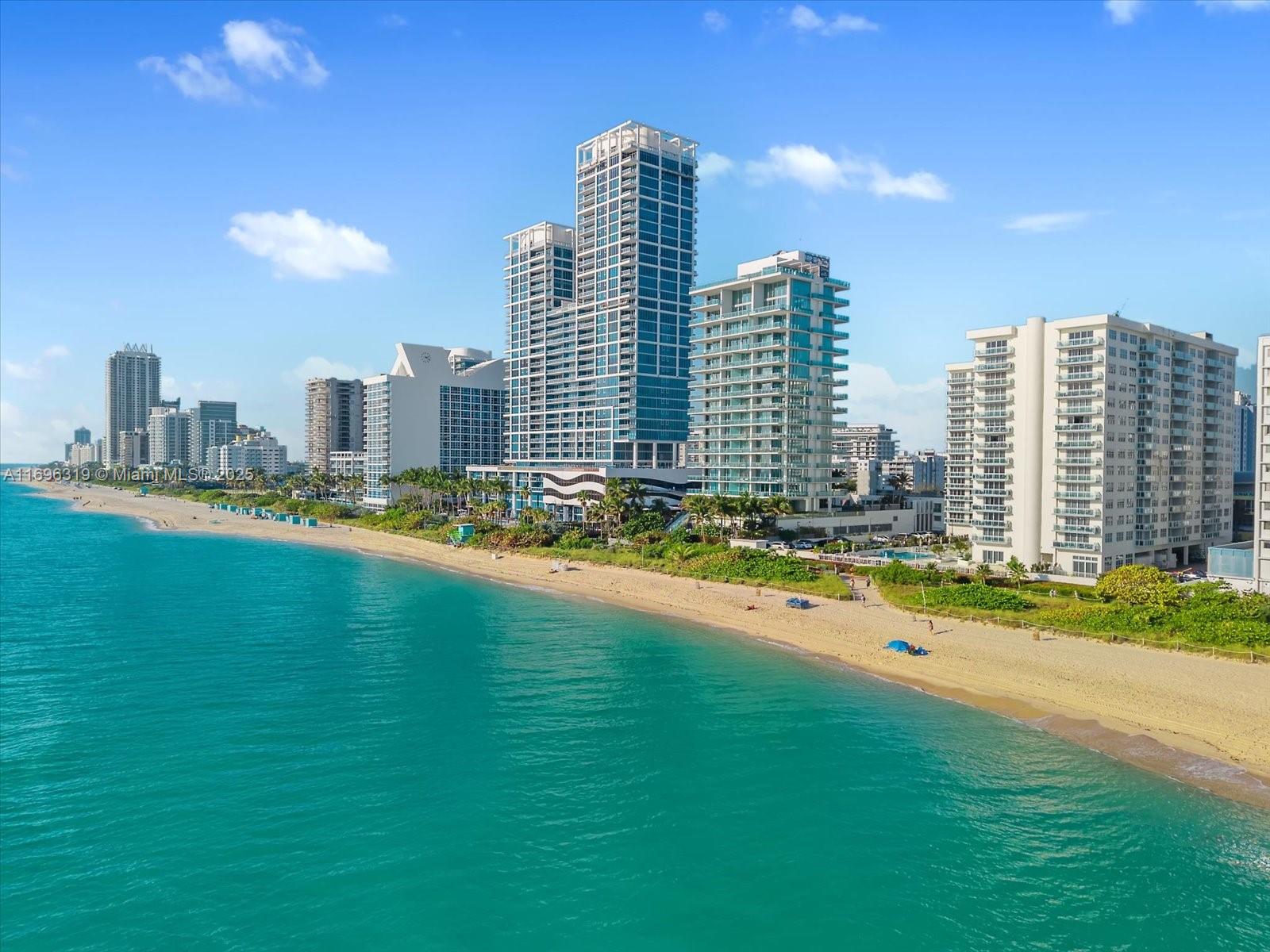 THE COLLINS CONDO - Residential