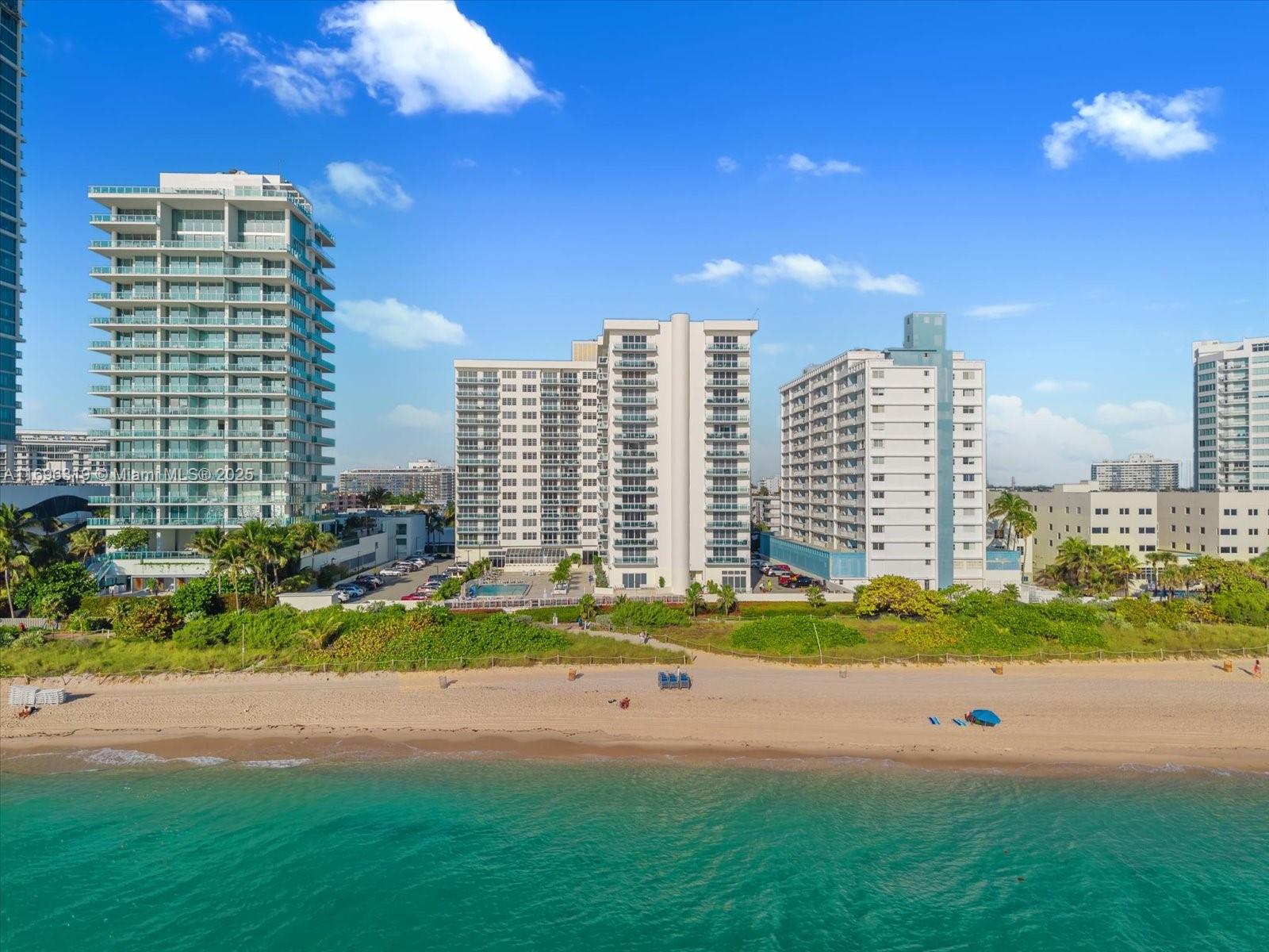 THE COLLINS CONDO - Residential