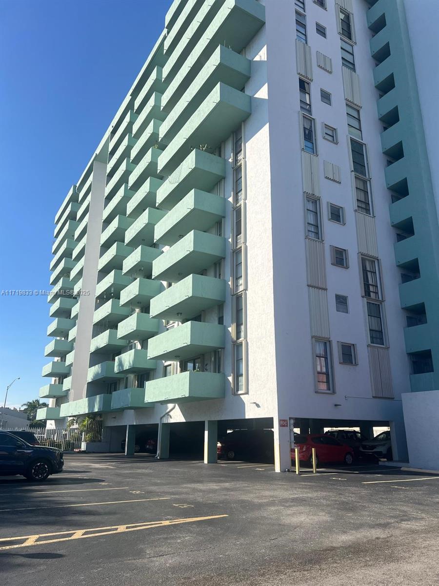 Property for Sale at 1825 W 44th Pl 208, Hialeah, Miami-Dade County, Florida - Bedrooms: 1 
Bathrooms: 1  - $224,995