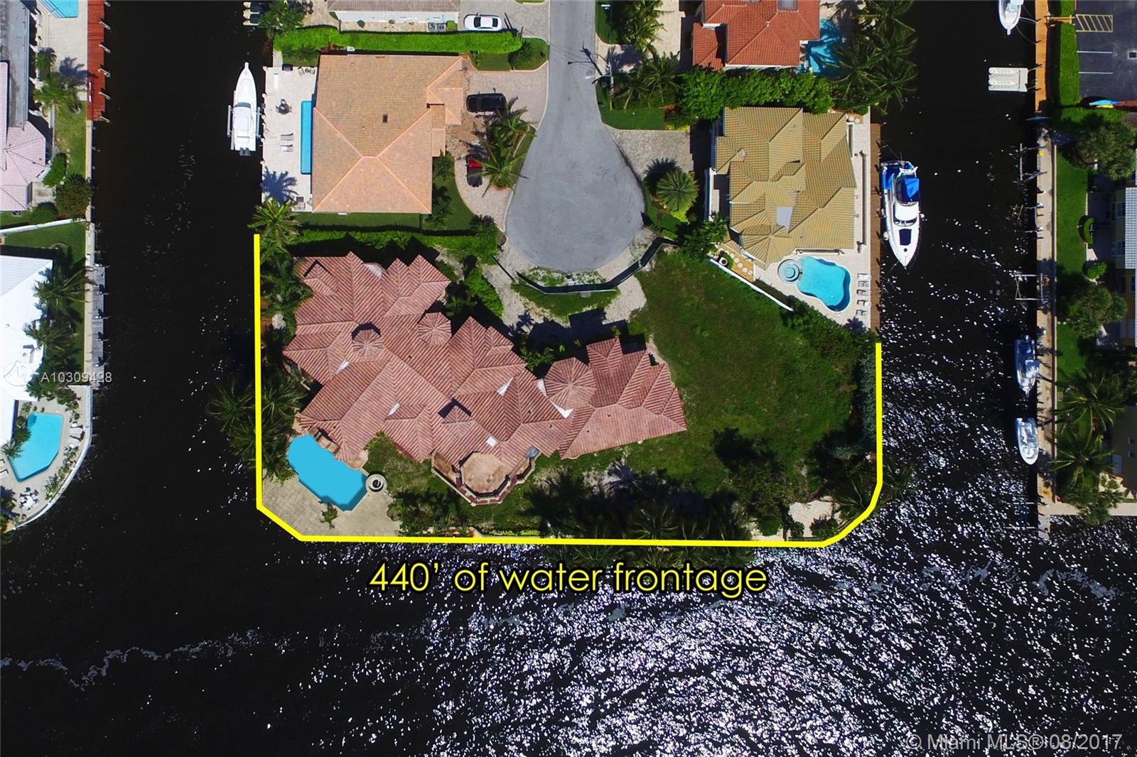 CARIBBEAN KEYS - Residential