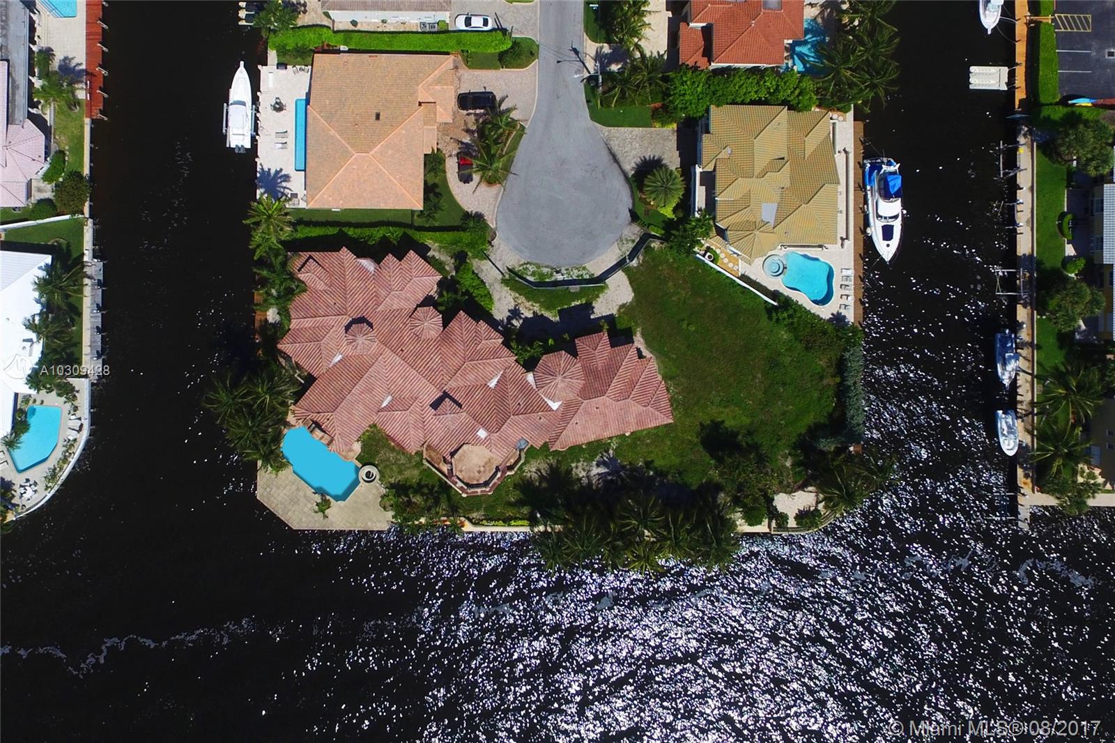 CARIBBEAN KEYS - Residential