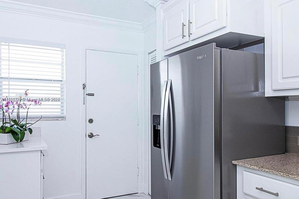 1680 NE 191st St 305-2