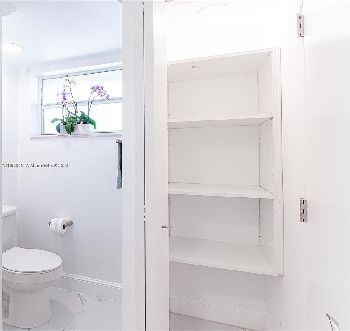 1680 NE 191st St 305-2