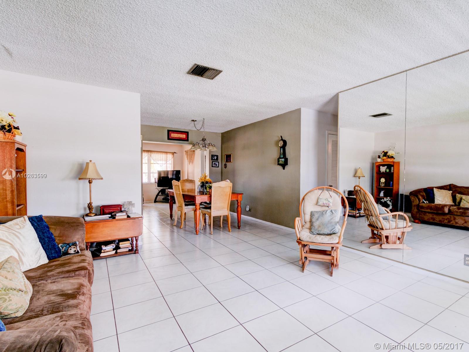 MAINLANDS OF TAMARAC LAKE - Residential