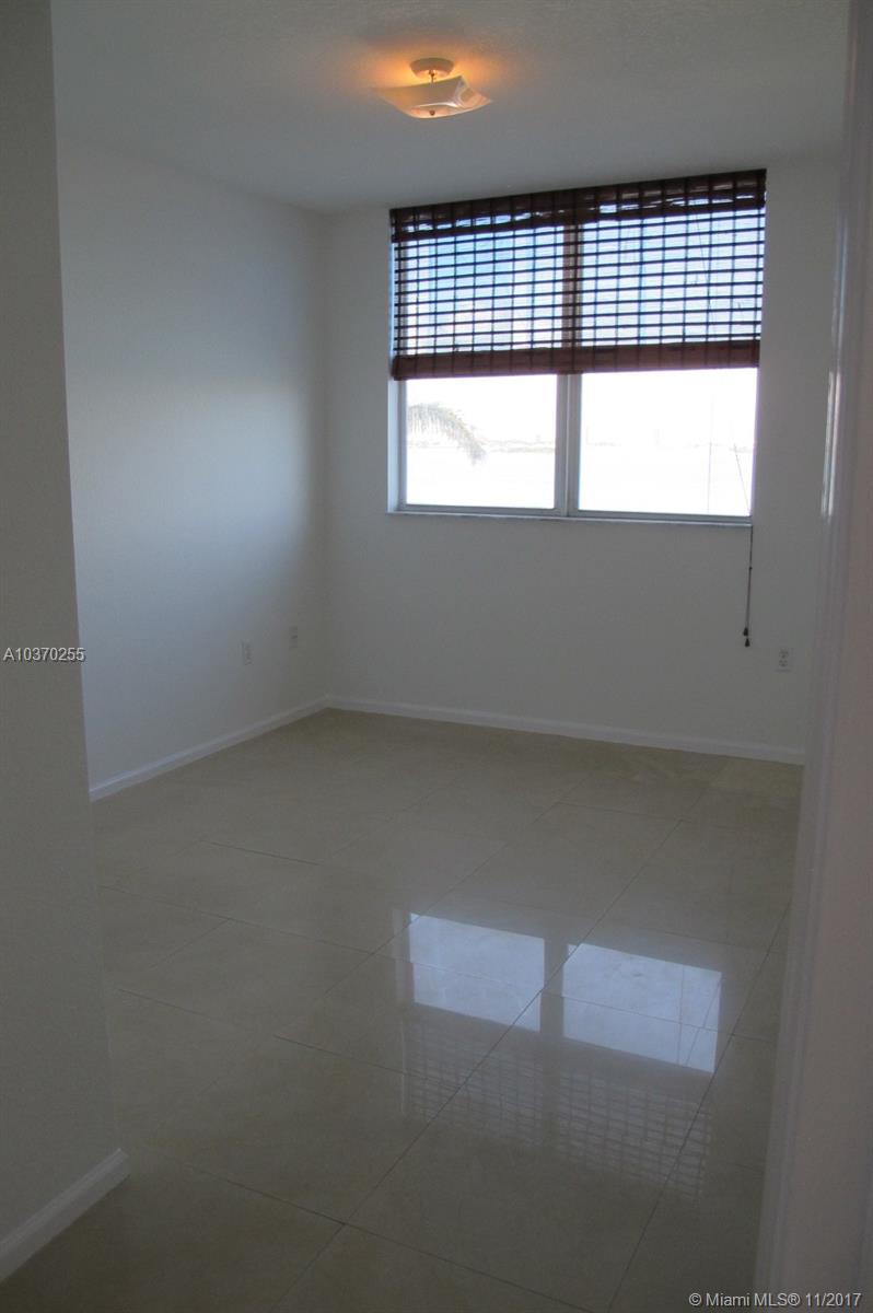 BAYVIEW CONDO AT NORTH BA - Residential Lease