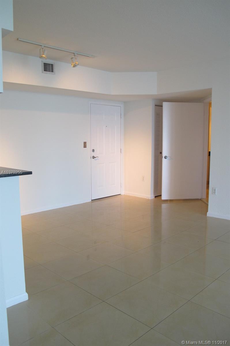 BAYVIEW CONDO AT NORTH BA - Residential Lease