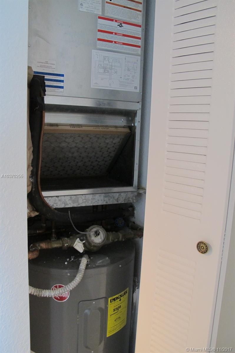 BAYVIEW CONDO AT NORTH BA - Residential Lease