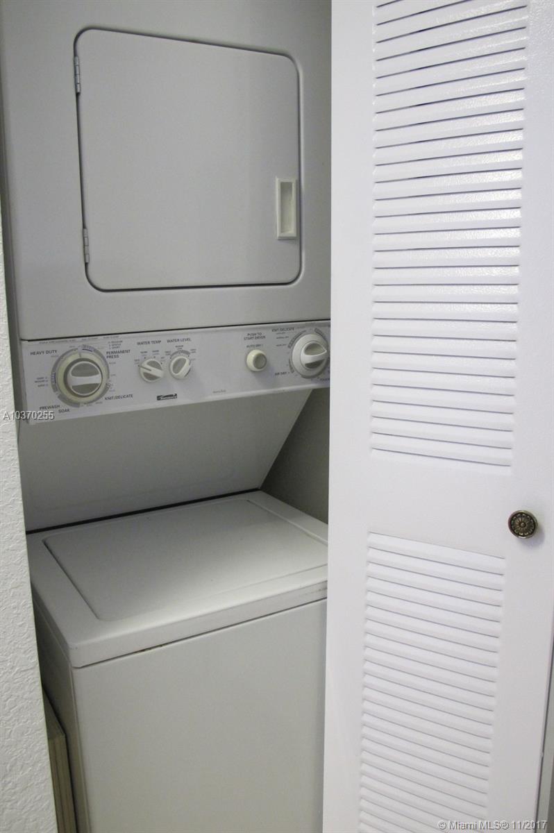 BAYVIEW CONDO AT NORTH BA - Residential Lease