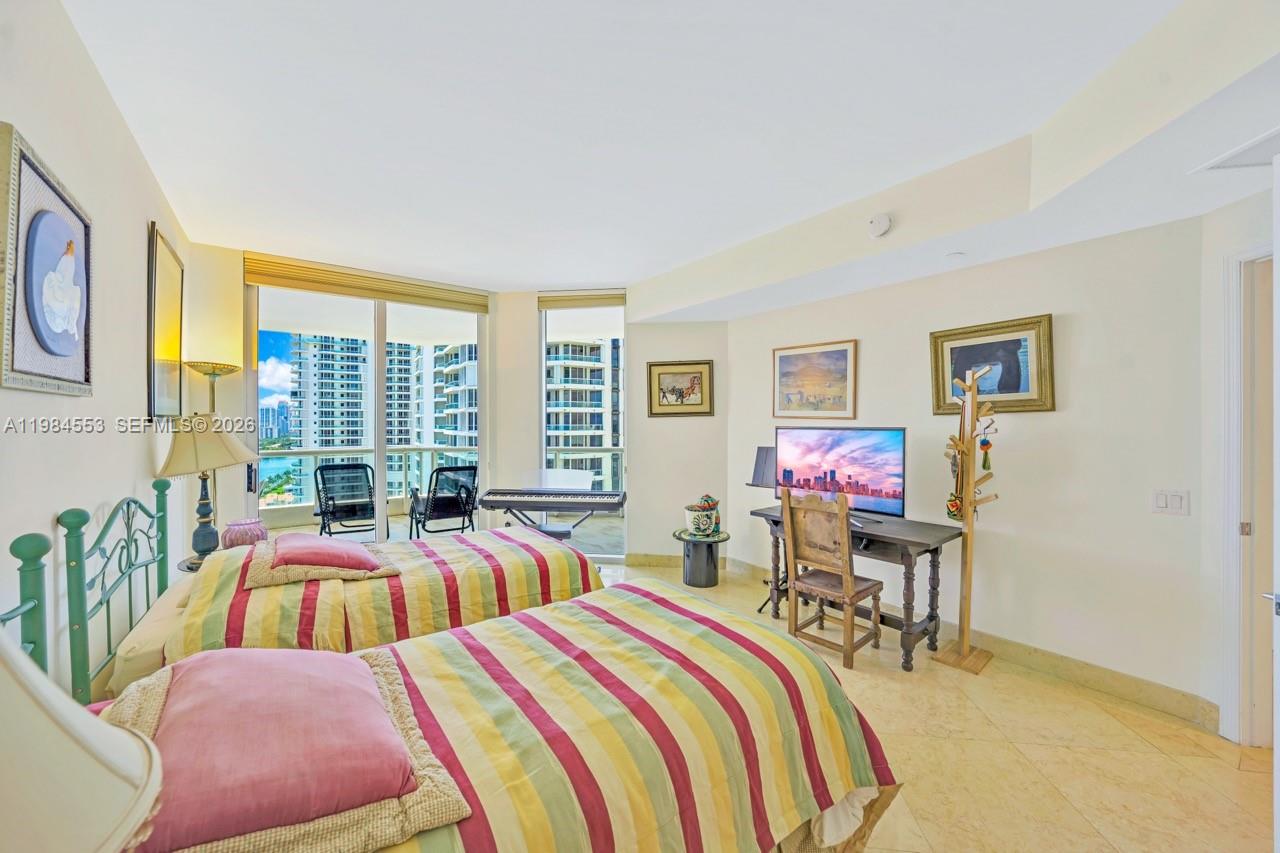 ATLANTIC I AT THE POINT C - Residential