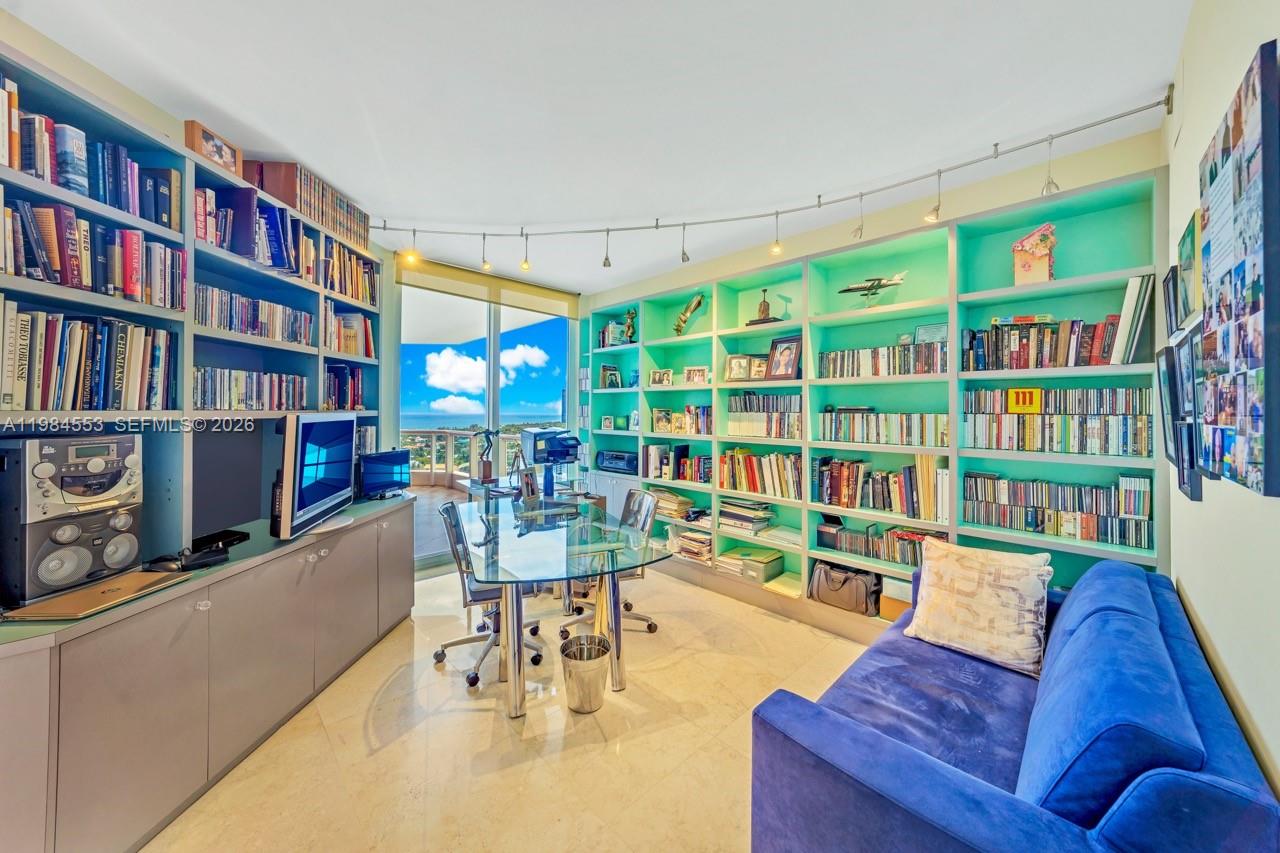 ATLANTIC I AT THE POINT C - Residential