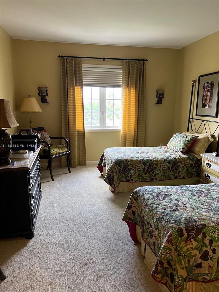 OCEANSIDE @ FISHER ISL CO - Residential