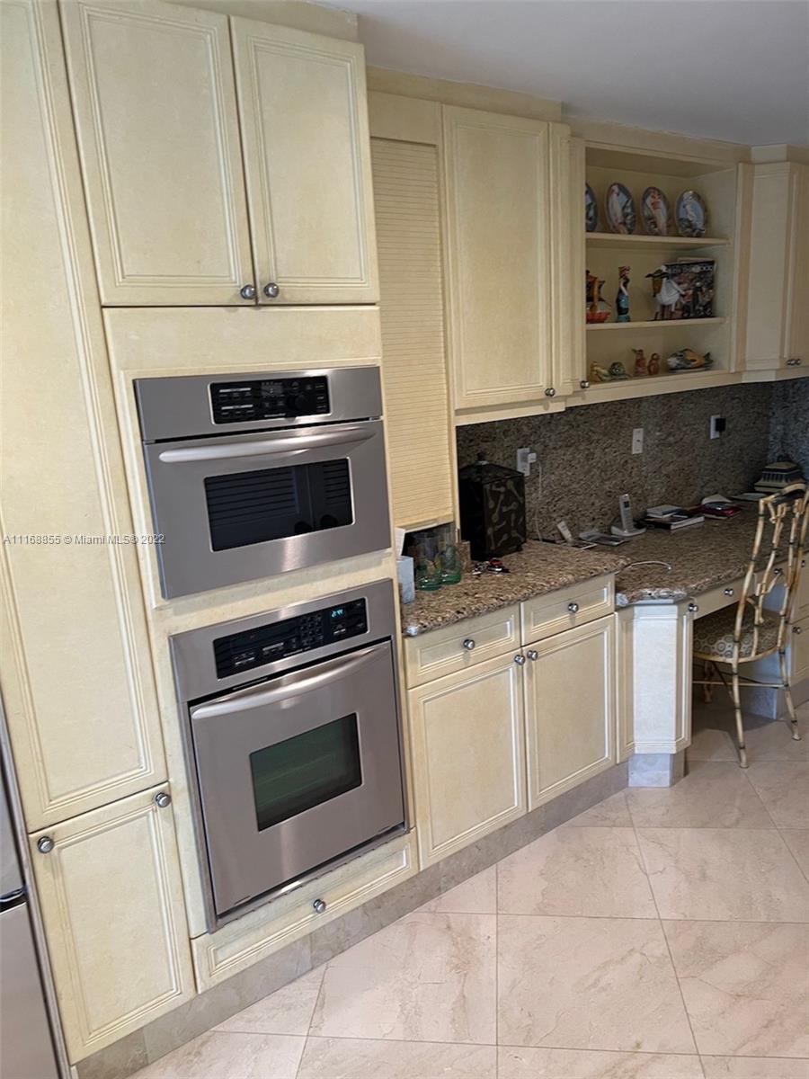 OCEANSIDE @ FISHER ISL CO - Residential