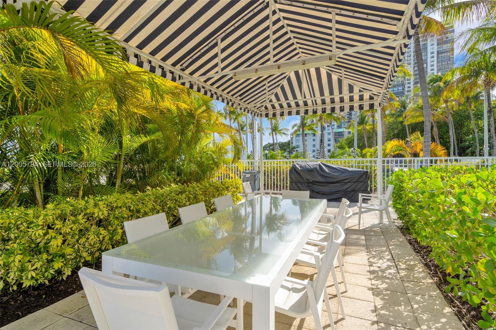 SKYLINE ON BRICKELL CONDO - Residential