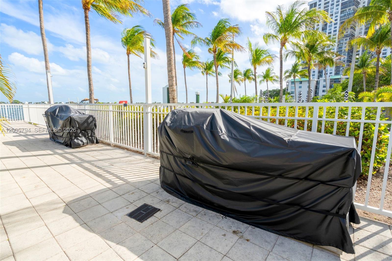 SKYLINE ON BRICKELL CONDO - Residential