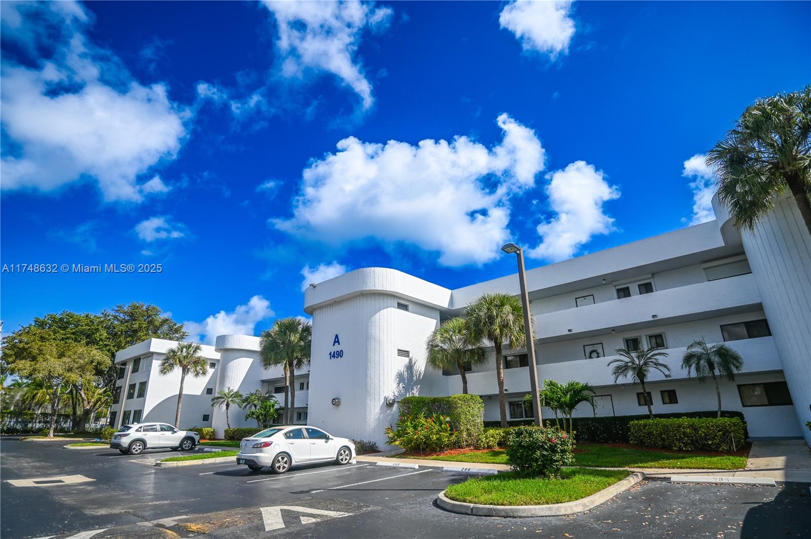 Property for Sale at 1490 Sheridan St 12A, Hollywood, Broward County, Florida - Bedrooms: 2 
Bathrooms: 2  - $359,000